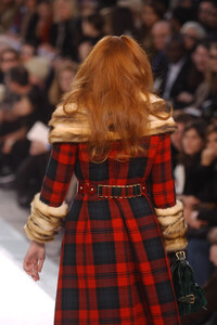 Louis_Vuitton_FW2004_12.jpg