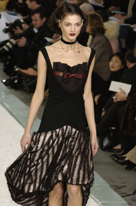 Louis_Vuitton_FW2004_12.jpg