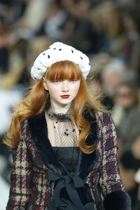 Louis_Vuitton_FW2004_27.jpg