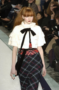 Louis_Vuitton_FW2004_32.jpg