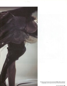 Luchford_AnOther_Magazine_Autumn_Winter_2002_03_04.thumb.jpg.baa6e737b1bb47d4d0b856e51e41b841.jpg