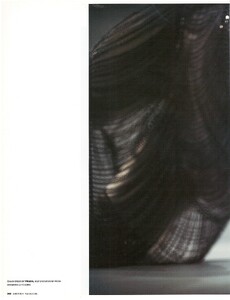 Luchford_AnOther_Magazine_Autumn_Winter_2002_03_09.thumb.jpg.6f58563bd957ca7766f320e12663742b.jpg