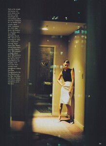 Luchford_US_Vogue_April_1995_06.thumb.jpg.10b67b7464dcc70b92013d74fabf7b86.jpg