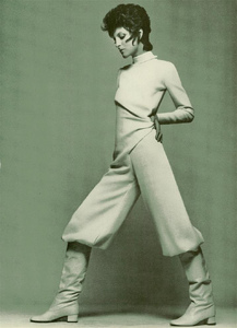 Maglia_Barbieri_Vogue_Italia_July_August_1969_16.thumb.png.bc28e064a772f11cf7d1082a2ac9b00e.png