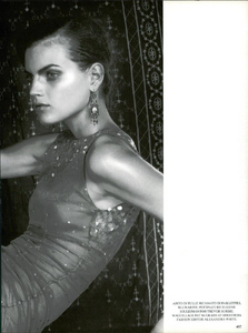 McDean_Vogue_Italia_October_1996_06.thumb.png.153f491b22170030684000ee22985081.png
