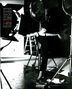 Meisel_Vogue_Italia_January_1990_04.thumb.png.7a42cbbe0f385d89503238ff9201d245.png