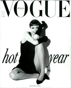 Meisel_Vogue_Italia_January_1990_Cover.thumb.png.d18e1dc0fcf9446057b03697ee5e20f4.png