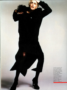 Meisel_Vogue_Italia_July_1996_10.thumb.png.10c328565d5a28ba69609aefff4c5cd6.png