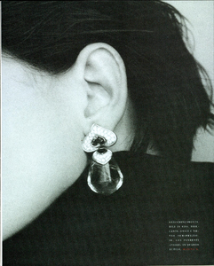 Metzner_Vogue_Italia_January_1990_04.thumb.png.6901e2e676c29f9a674fbcd75aca3d49.png