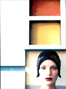 Neo_Meisel_Vogue_Italia_October_1996_02.thumb.png.a1e28680946b4b8b13017a46005880d7.png