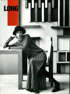 Neo_Meisel_Vogue_Italia_October_1996_19.thumb.png.8a2df8fe6727f901fcde380aa0ac2546.png