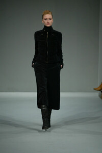 Nicole_Farhi_FW2003_02.jpg