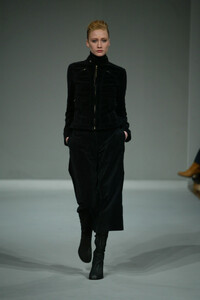 Nicole_Farhi_FW2003_03.jpg