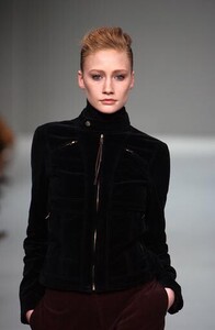 Nicole_Farhi_FW2003_05.jpg