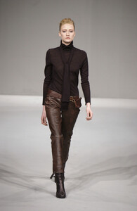 Nicole_Farhi_FW2003_11.jpg