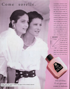 OilOfOlazAdAnnaIT160988no38.thumb.jpg.758c8739b196ad667246b6403d9f956d.jpg