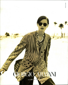 Olivar_Giorgio_Armani_Spring_Summer_1990_01.thumb.png.4925ce85f296e9835096f36e4d2f994b.png