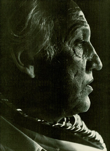 Parla_Vogue_Italia_July_August_1969_02.thumb.png.089c44a24890ea774d8912b64d43444c.png