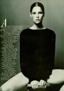 Penati_Vogue_Italia_November_1969_02.thumb.png.9194e75b3c79c3932f3d4bef37264dd3.png