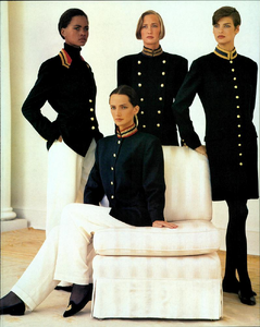 Ralph_Lauren_Collection_Spring_Summer_1990_03.thumb.png.2c8cebde5998997685cf67c13d9ecabd.png