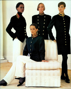 Ralph_Lauren_Collection_Spring_Summer_1990_03.thumb.png.f213fb73e05f483037f64f45a0e330d2.png