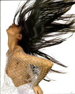 Riflessi_Watson_Vogue_Italia_April_1990_10.thumb.png.5424a10b317f9d8e878ccd558d46bd14.png