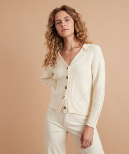 Robin_Crop_Cardigan_Ivory25754-Final-web.jpg