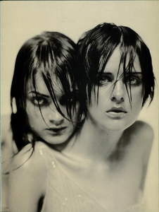 Roversi_Vogue_Italia_July_1996_04.thumb.png.20159c4ca425b293f7003874efeb03f1.png