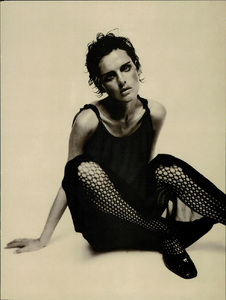 Roversi_Vogue_Italia_July_1996_06.thumb.png.34e9a10ada69636dae2b4aa3b4c33bf3.png