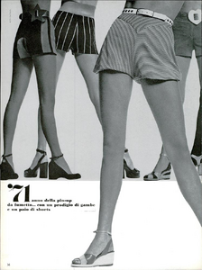 Sorprese_Vogue_Italia_January_1971_04.thumb.png.40bd9cbbca007de30ed4cc660ca3e01a.png