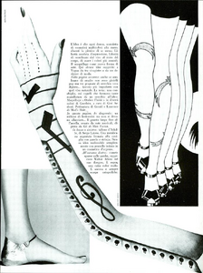 Sorprese_Vogue_Italia_January_1971_29.thumb.png.41f903e5f4f6e1865316bc5bbb704681.png