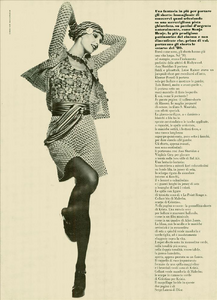 Sulle_von_Wangenheim_Vogue_Italia_February_1971_04.thumb.png.65a90d4dd7f718ef5be62e8d28f60a90.png