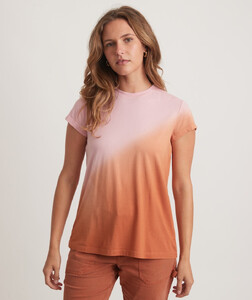 Swing_Crew_Tee_Pink_Brown_Dip_Dye_5894-Final_Web.jpg