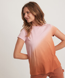 Swing_Crew_Tee_Pink_Brown_Dip_Dye_5901-Final_Web.jpg