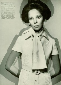 Tessuti_Bailey_Vogue_Italia_July_August_1969_02.thumb.png.c4b3cfc303819e2c05cb7b4ce982af45.png