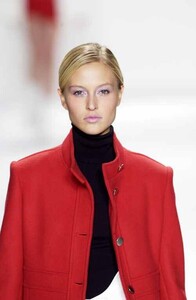 Tommy_Hilfiger_FW2003_15.jpg