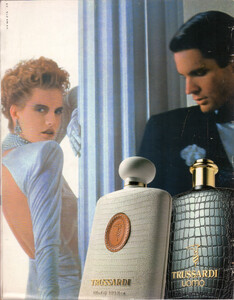 TrussardiPerfumeAdAnnaIT041188no45.thumb.jpg.f30ccf15dc6887483a601ea61dfc8db4.jpg