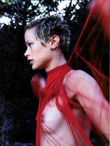 USA_Borthwick_Vogue_Italia_August_1996_01.thumb.png.c7f7289110d408b350f52240661beeab.png