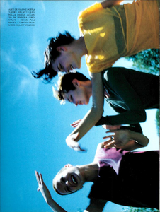 USA_Borthwick_Vogue_Italia_August_1996_05.thumb.png.6a498450381c3e6748d91e2036482562.png