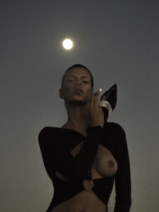 Valerija-Sestic-by-Ace-Amir-1.thumb.jpg.0964b0f2e673e409f7c42e64afab9376.jpg