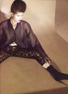 VogueIT_March2008_NouvelleVague_18.thumb.jpg.ff0e0579e23c07097b8f5e7f23c46f0d.jpg