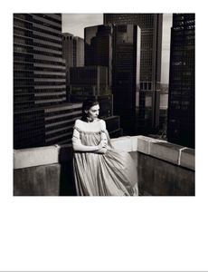 Vogue_Paris_Fevrier_2013-221.thumb.png.9417806810212beddd94b168e20cd449.png