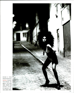 Wild_Meisel_Vogue_Italia_May_1990_02.thumb.png.1752d750b2fa84caaa4f701bcfb31d98.png