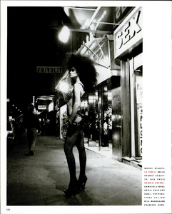 Wild_Meisel_Vogue_Italia_May_1990_09.thumb.png.1fdcf0f0e26b635e20801111a9fb1f68.png