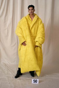 balenciaga-couture-fw21-paris50.thumb.jpg.d44ca019086db51c76fe00fd49cccb24.jpg