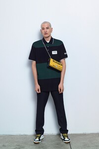 burberry-resort2020-london41.thumb.jpg.0a04f86de68799ed31d1a66dbe0367c0.jpg