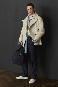 burberry-resort2020-london49.thumb.jpg.780d312c5a92e66808877745ee3cf55a.jpg