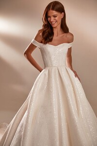 c3328b1102153e940fa424d042bf5be6.jpg