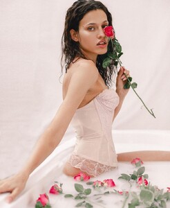 dashulya.abdulova_117118944_322122625594083_6174716110721586766_n.jpg