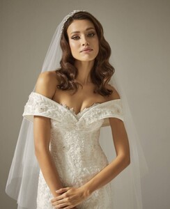 kasnak-boncuk-islemeli-isiltili-madonna-kayik-yaka-balik-gelinlik-modeli-2349-96-B.jpg
